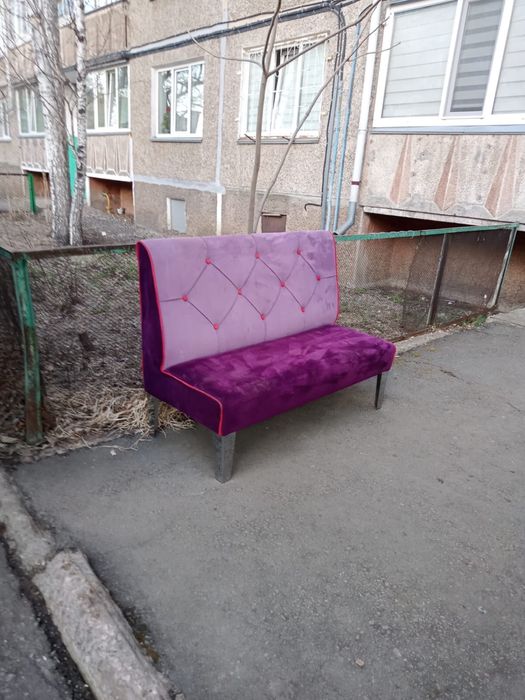 Продам красивый диван