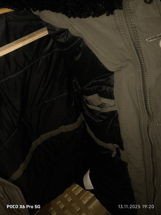 Продам зимнюю куртку