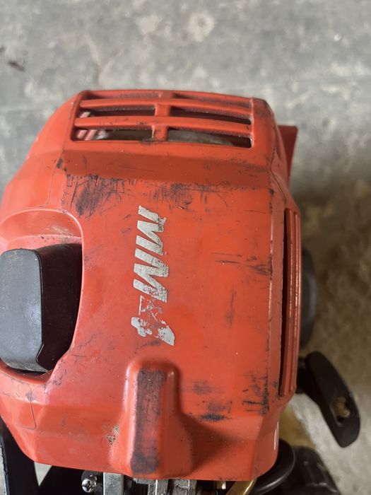 Motocoasa Makita Dolmar