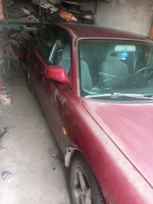 Продам капот и багажник на Мазда 626(кронос)