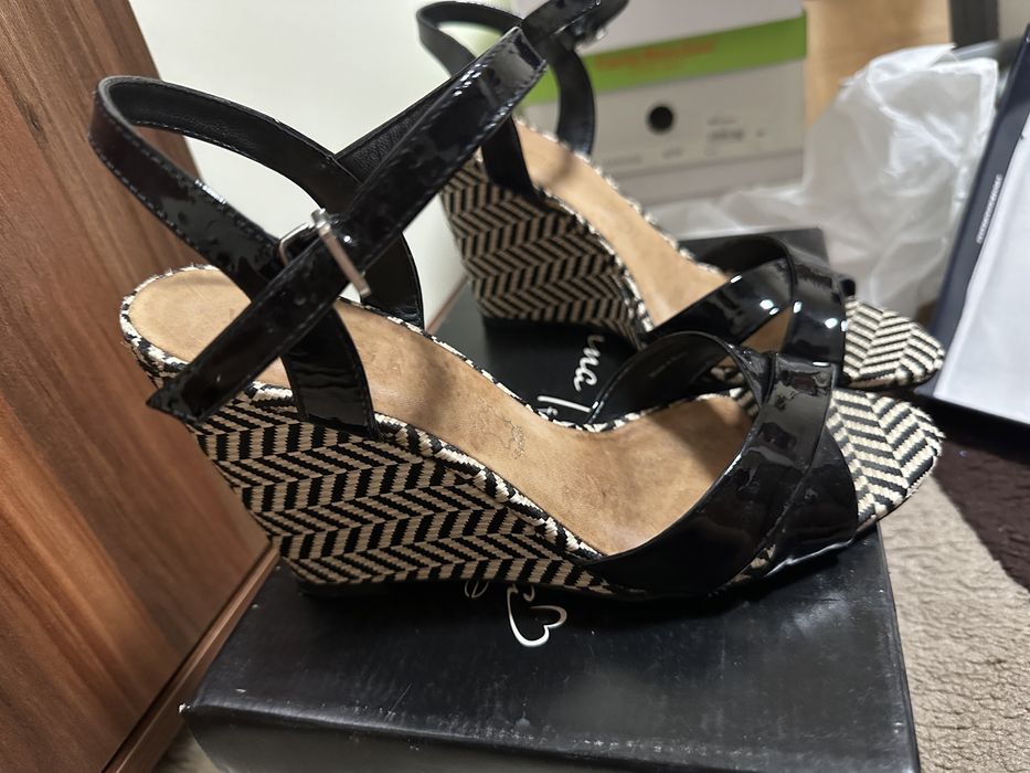 Сандали Бежови 39 номер