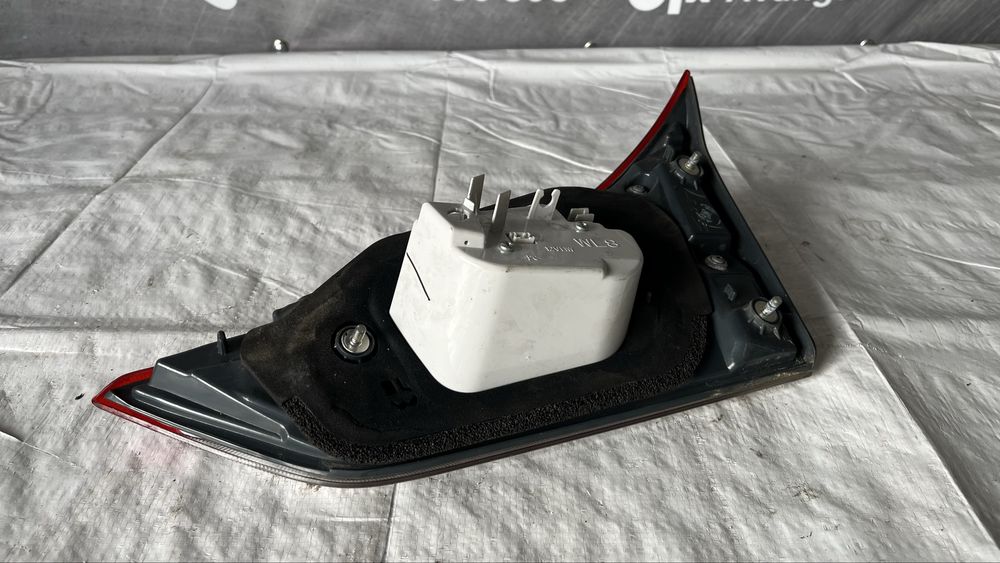 Десен стоп Toyota Auris 2 (2013-2019)