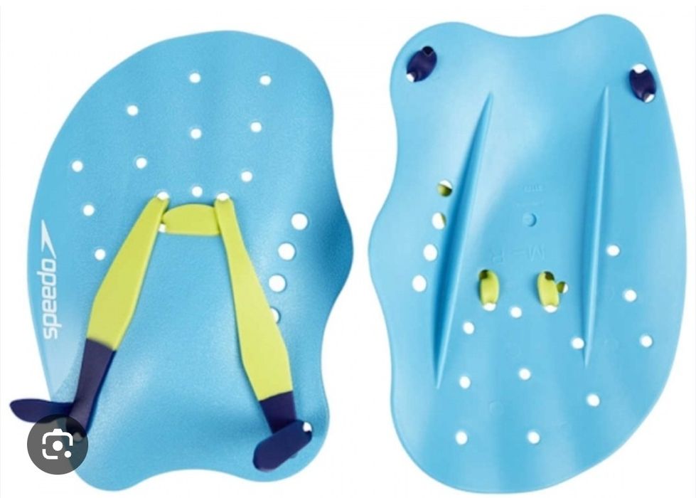 это лопатки для плавания Speedo Tech Paddle.