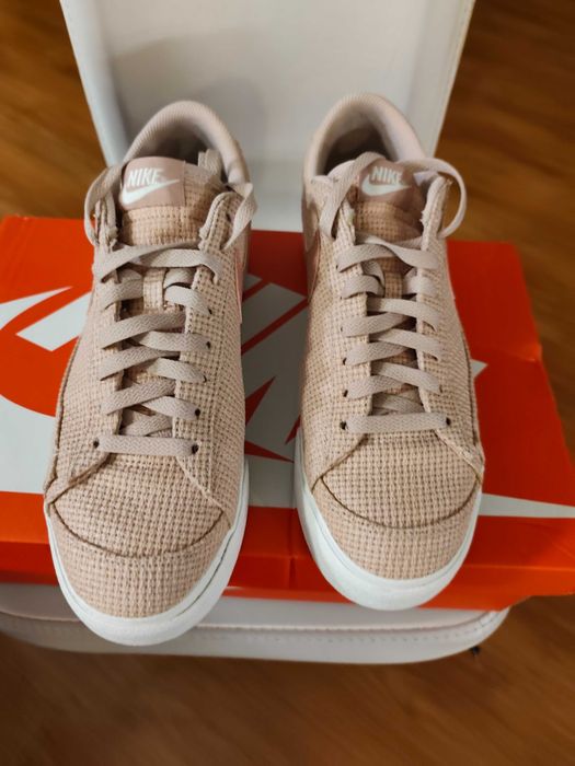 Дамски маратонки Nike Blazer Low Platform