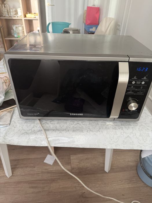 Микроволновка Samsung