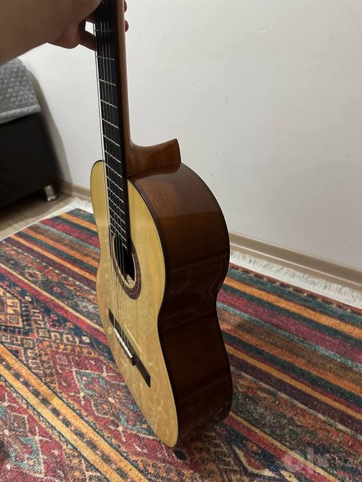 Cordoba C5 Iberia series original klassik gitara sotiladi