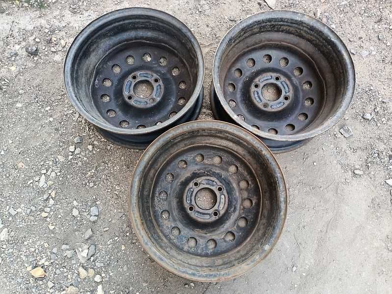 Продам оригинальные металлические диски на Ford