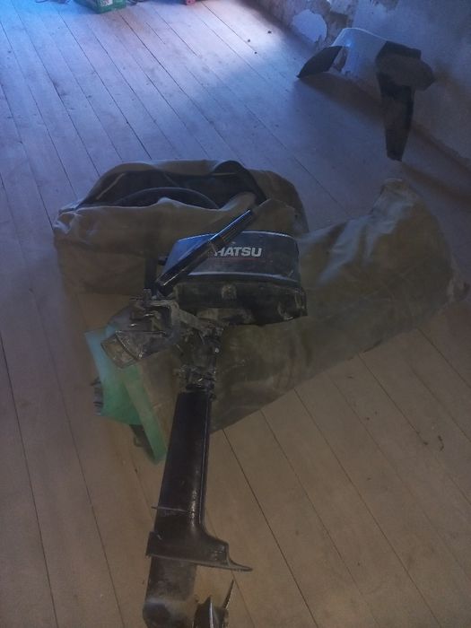 Надувной лодка с моторами Тахатсу 5