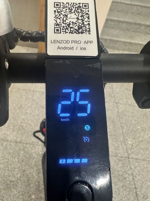 Продам электросамокат