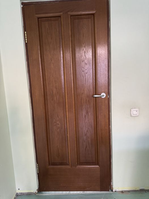 Двери деревянные