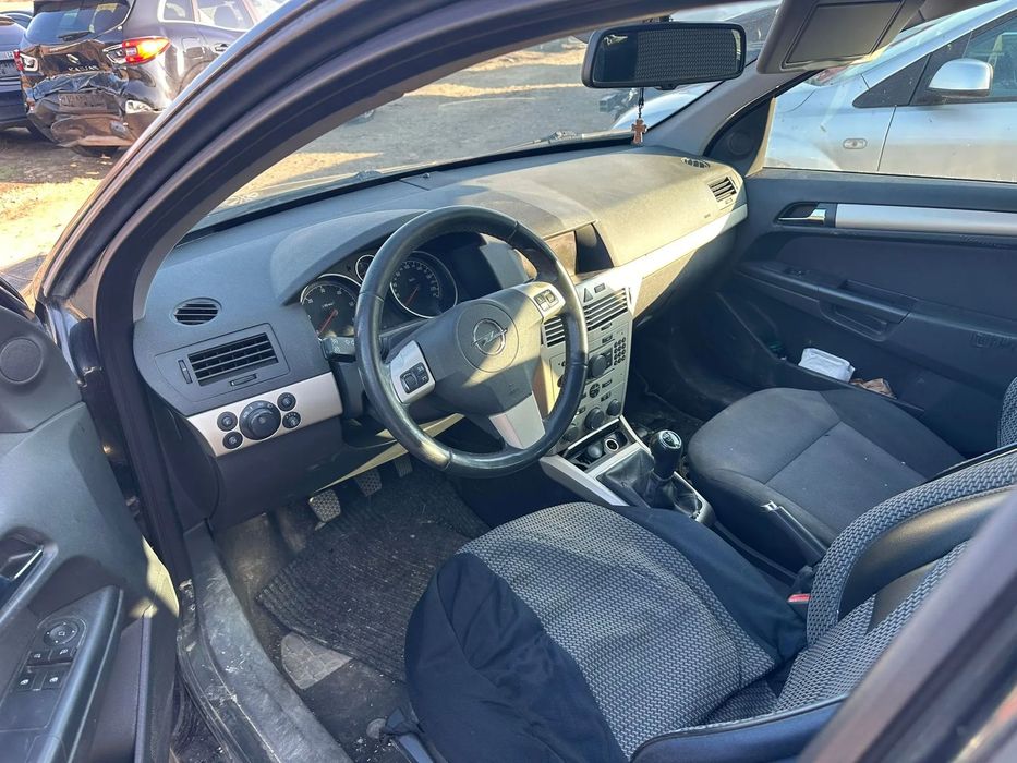 Dezmembrari Opel Astra H 1.7 CDTI / 2007