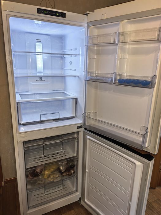 Срочно продам холодильник LG