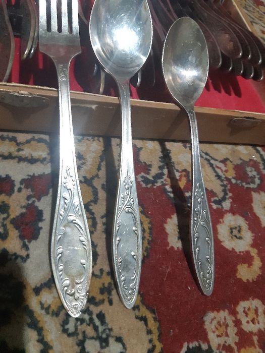 Мельхиоровые столовые приборы