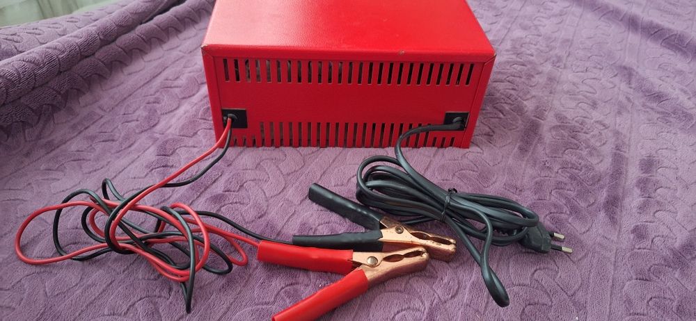 Зарядно за акумулатор -ABSAAR 11A.Немско