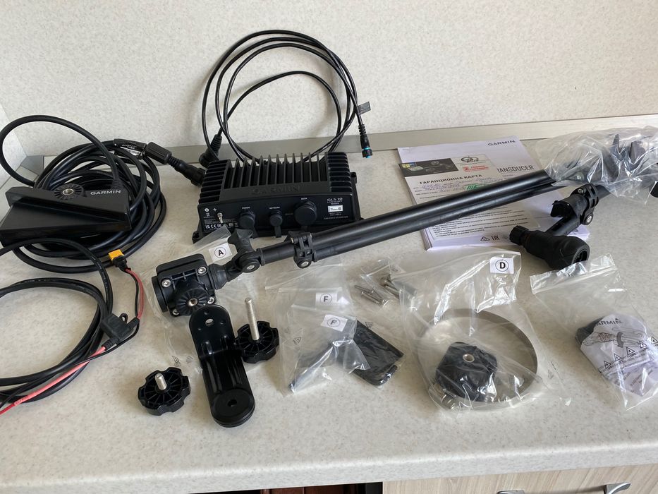 Продавам Garmin Panoptix LiveScope Plus System (GLS10 + сонда LVS34) – Буквално НОВА, в ГАРАНЦИЯ до 17.04.2028г