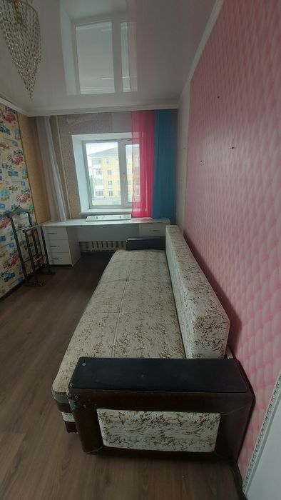 Отдам даром, мебель, газплиту.