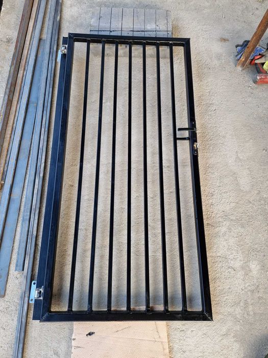 Poartă pietonală metalică nouă cu latime 90 cm, inaltime 180 cm – preț redus pentru vânzare rapidă!