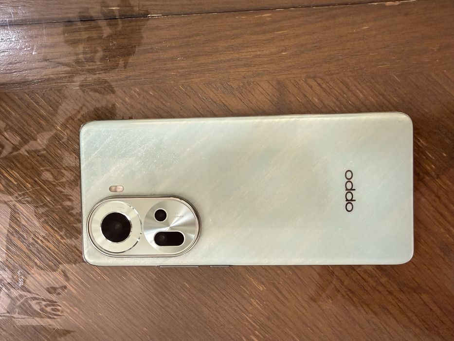 Продам телефон Орро в отличном состоянии