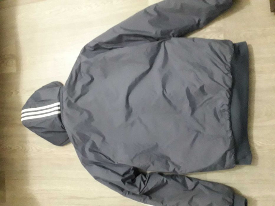 Продам куртку зимние