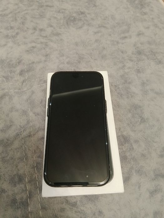 Iphone 15 в отличном состоянии
