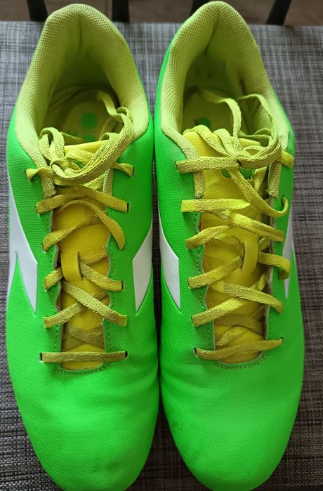 Ghete fotbal Diadora 44