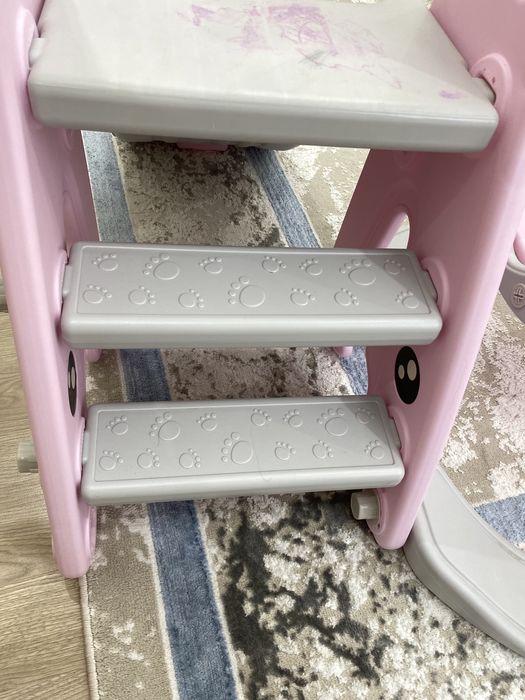 Горка и качеля детская