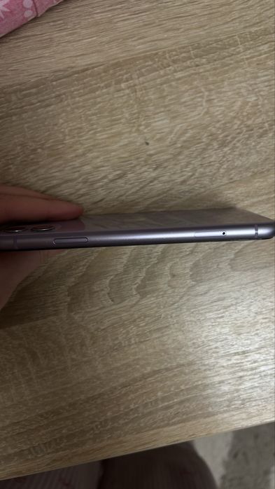 продам iphone 11