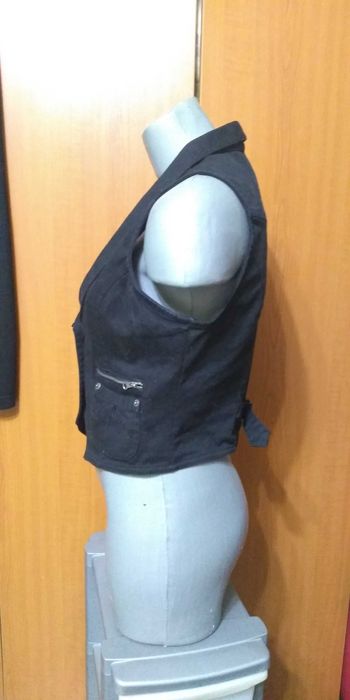 Vesta neagra Clockhouse UK ,dama cu nasturi si buzunare, M 38-40