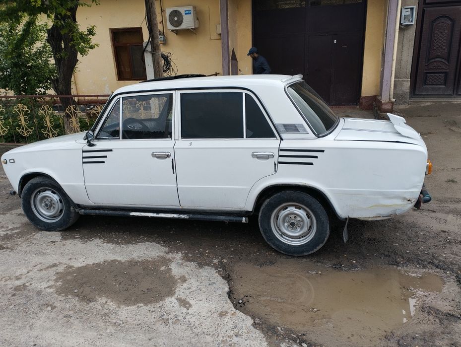 Vaz 2101 ishlab turibti dvigatel benzin metan 75 talik balon