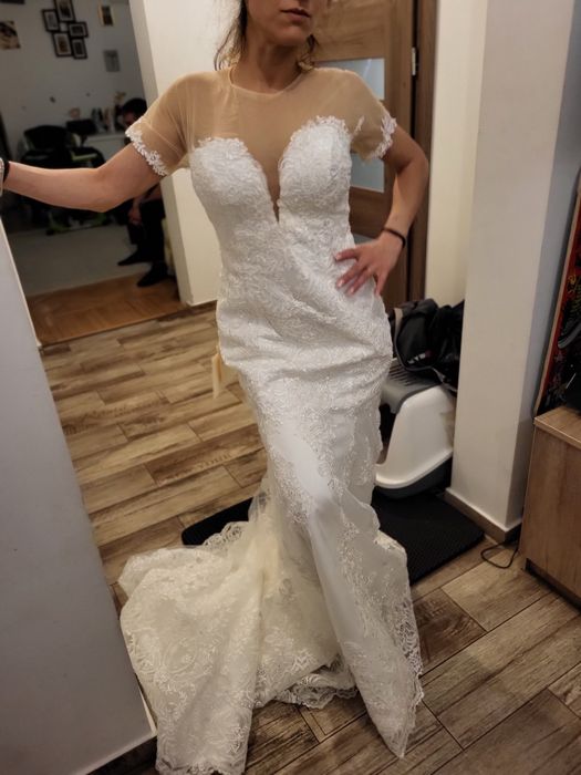 Rochie mireasa model deosebit *NOU*