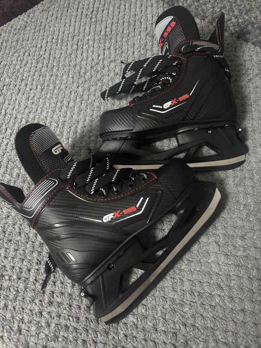 Продам коньки р-р 32-35