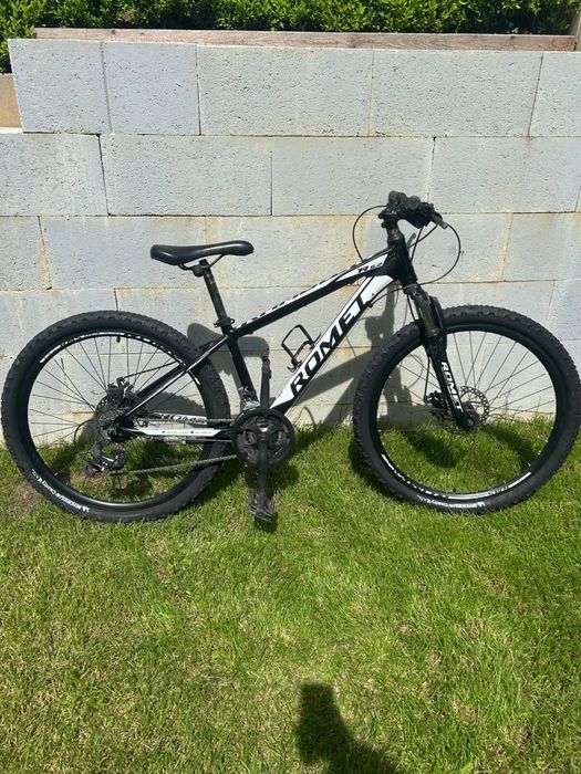 Bicicleta romet.
