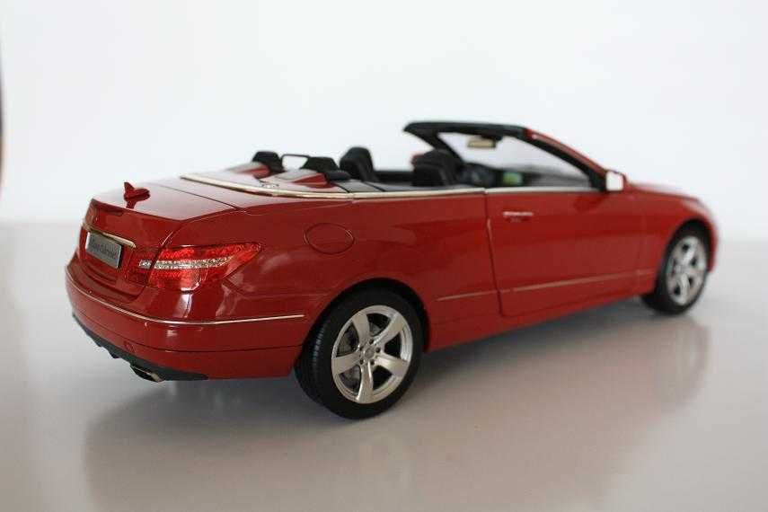 1:18 Mercedes-Benz E-Class cabriolet fire opal uni.