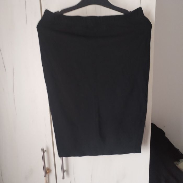 vand geacă și fuste