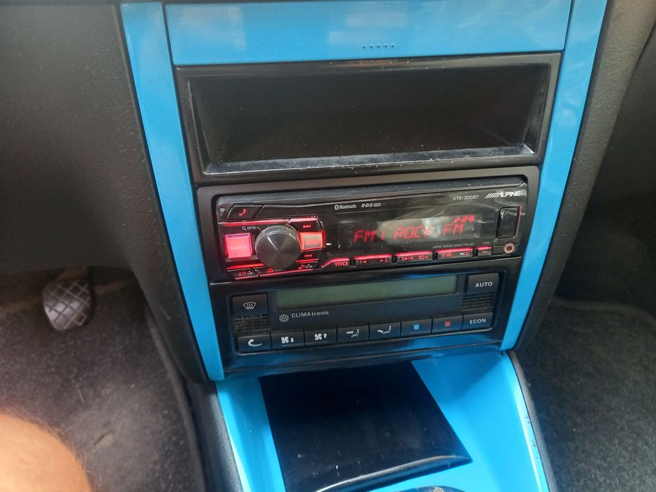Sistem audio auto Alpine Bass, Casetofon, Statie