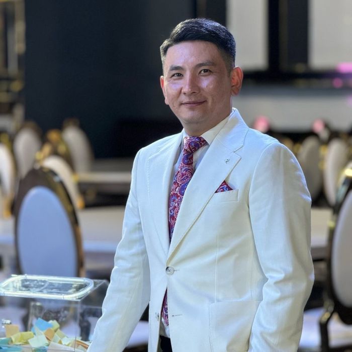 Тамада, Шоумен, Ведущий