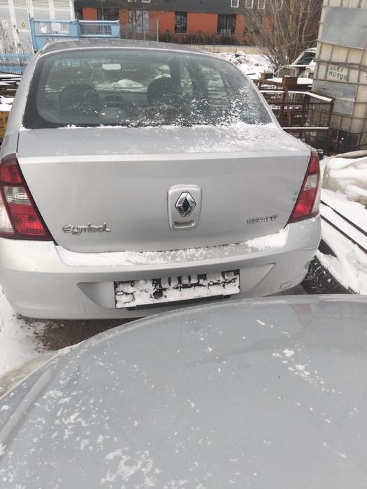 Dezmembrez Renault Symbol ( Simbol ) motor 1.5dci