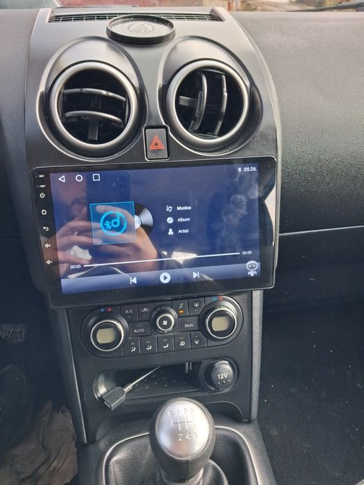 Vând urgent Nisan Qashqai 2011