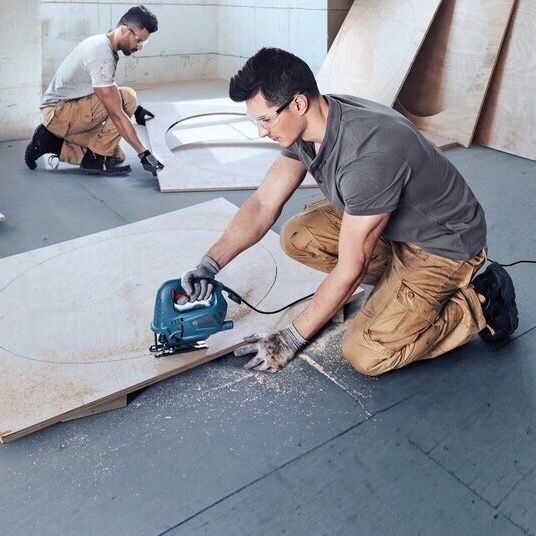 Скидкаа!! Лобзиковая пила (лобзик) Bosch GST 700 Professional