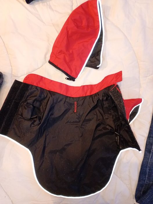 Кучешки дрехи НОВИ без етикет- цената е за 1 брой