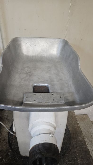 Vând mașină de tocat