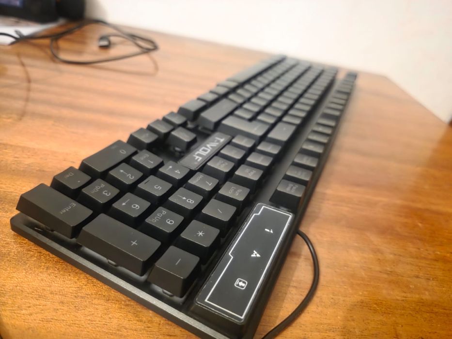 Клавиатура для компютер