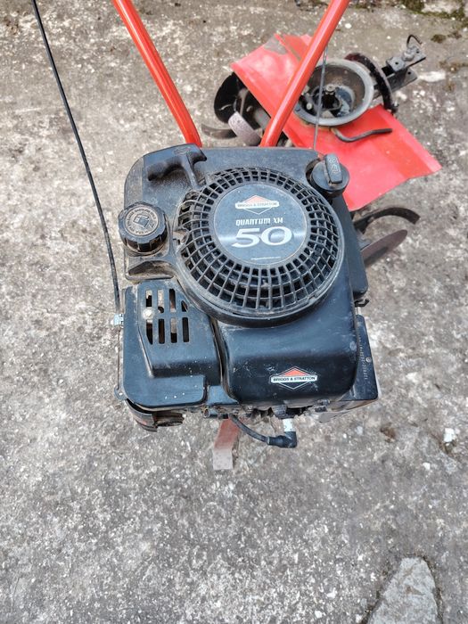 Продавам Мотоколтиватор(мотофреза) Briggs and Stratton