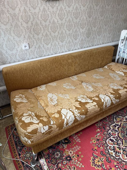 Продам диван раздвижной