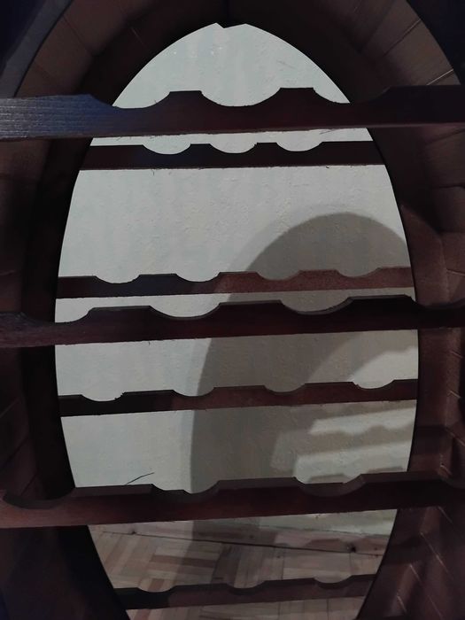 Дървена стойка за вино