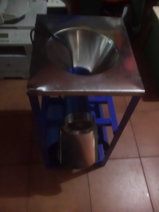 masina macinat carne nr 32 cu motor de 3kw