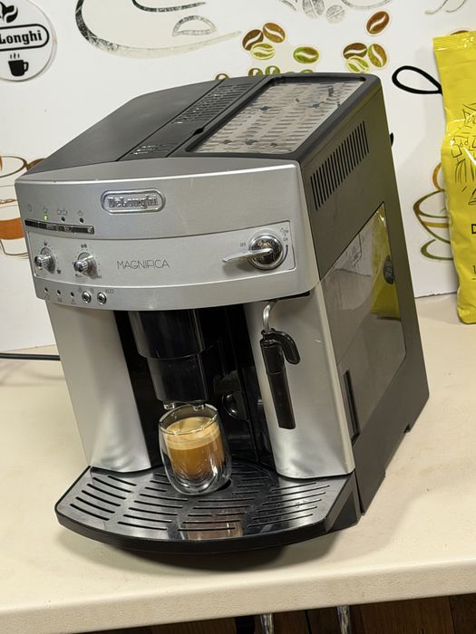 Кафемашина кафе автомат delonghi magnifica с гаранция