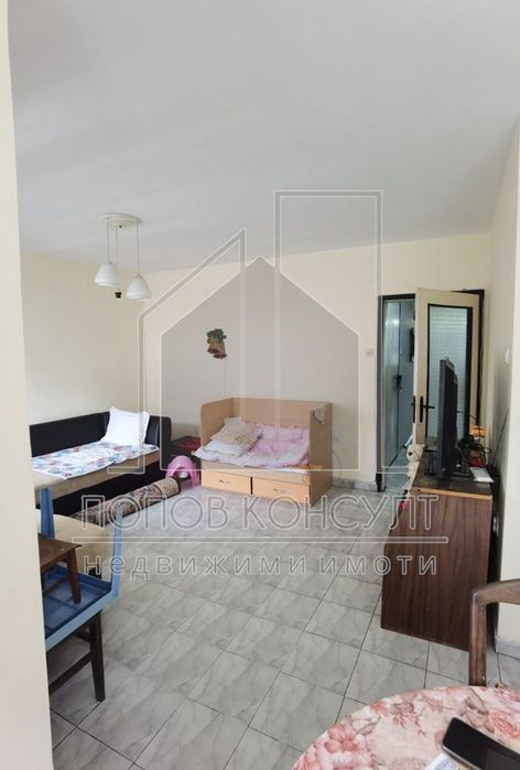 Продава се Тристаен апартамент в Пловдив, Младежки Хълм - 80 кв.м за 2188 €/кв.м - Снимка #2