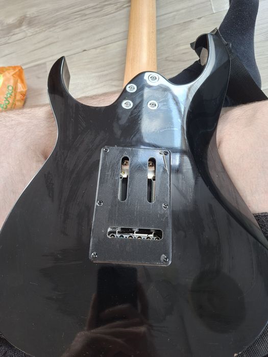 Китара Ibanez GIO, тип HSS