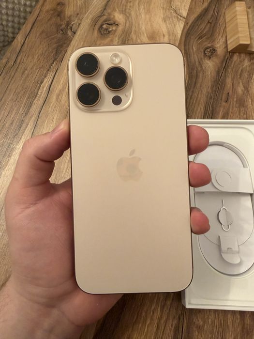 Vand Iphone 16 Pro Max 256 Desert Titantium